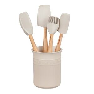 NEW IN BOX Le Creuset 4 Piece Utensil Set with Holder Quality Silicone White